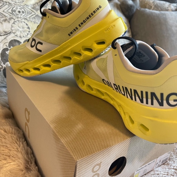 On Cloudsurfer Next Z5 Sneakers - Picture 8 of 12